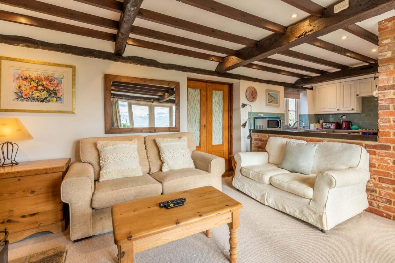 Host & Stay - Woodfalls Barn Burgh and Tuttington المظهر الخارجي الصورة